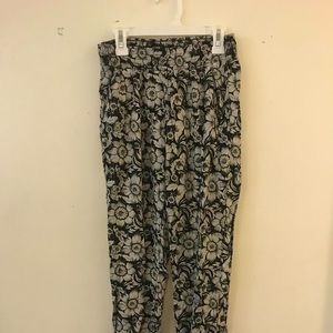 Long floral design pants with elastic waist